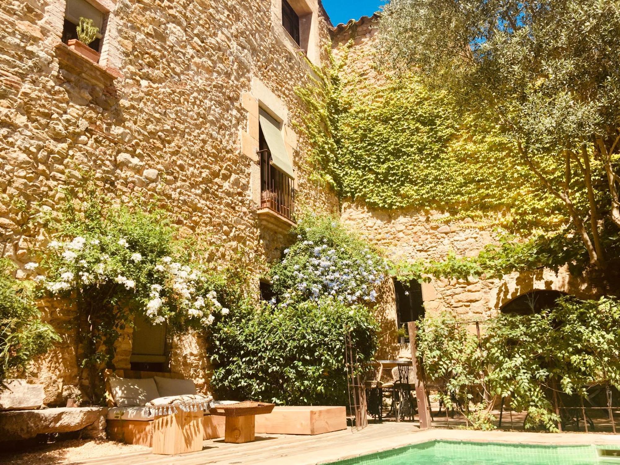 Casa Migdia Bed & Breakfast Sant Jordi Desvalls Exterior foto